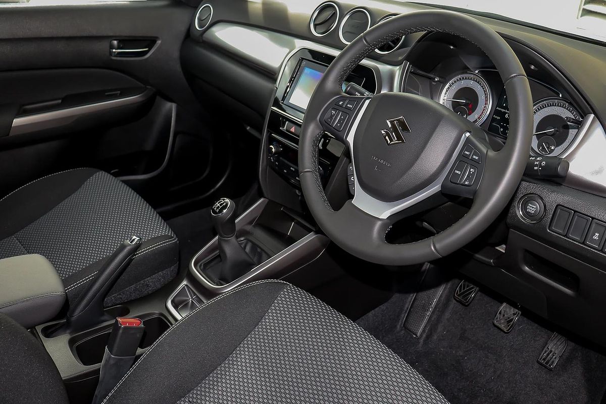2024 Suzuki Vitara LY Series II