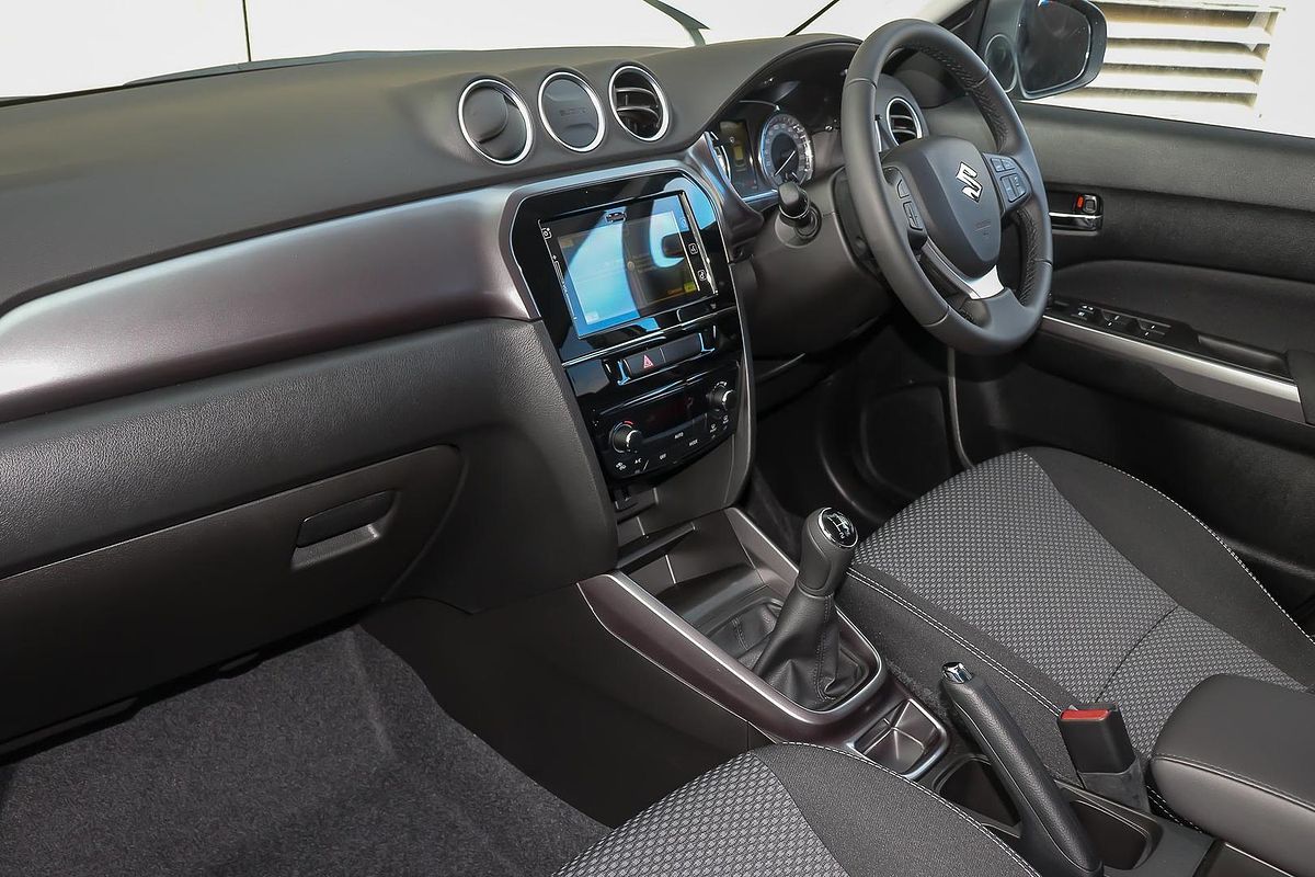 2024 Suzuki Vitara LY Series II