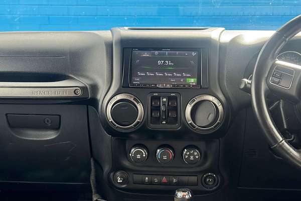 2011 Jeep Wrangler Unlimited Sport JK