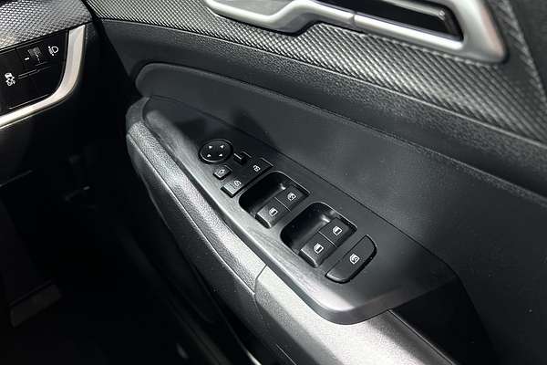2024 Kia Sportage S NQ5