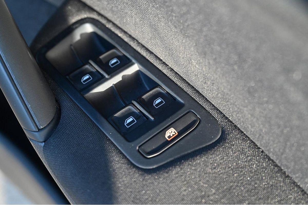 2013 Volkswagen Golf 90TSI 7