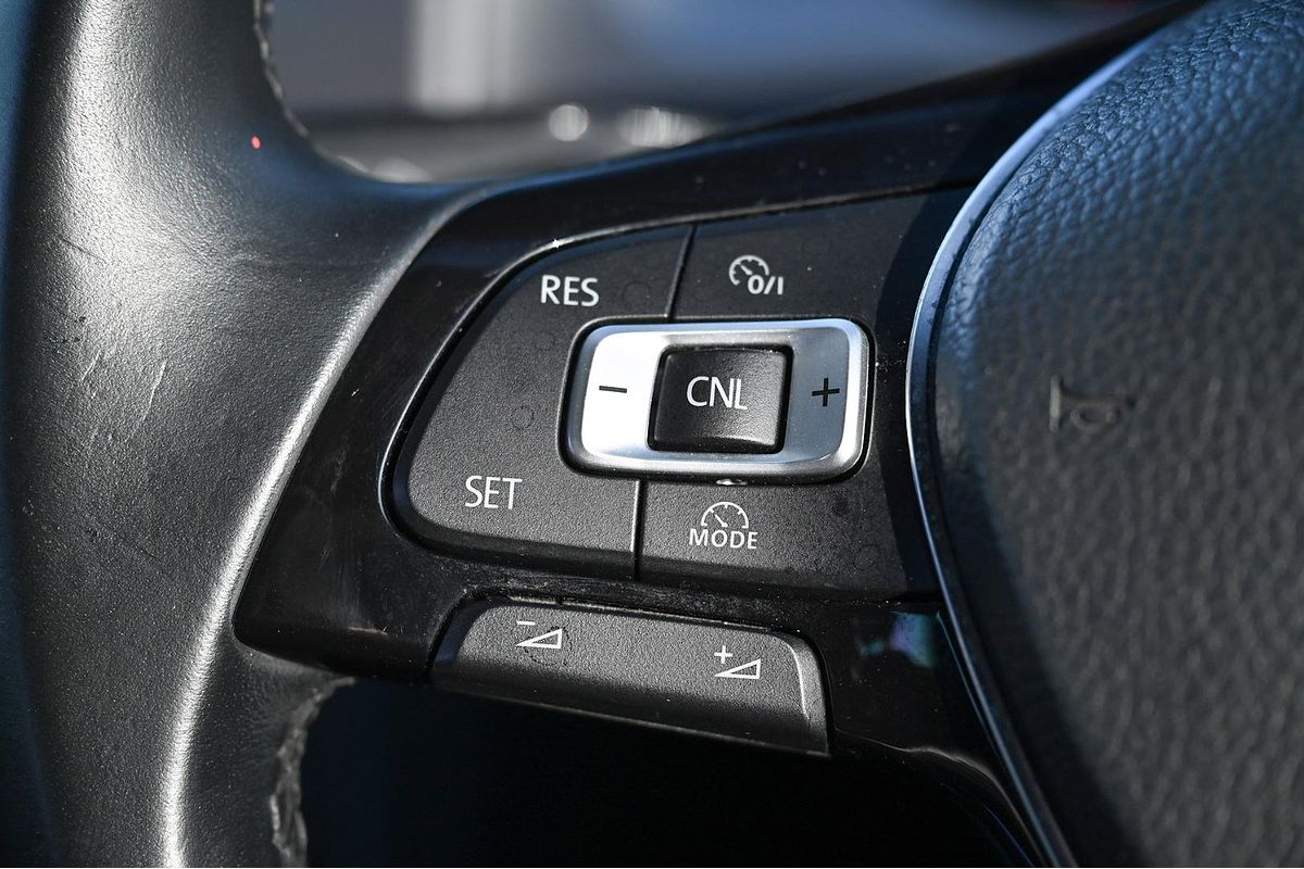 2013 Volkswagen Golf 90TSI 7