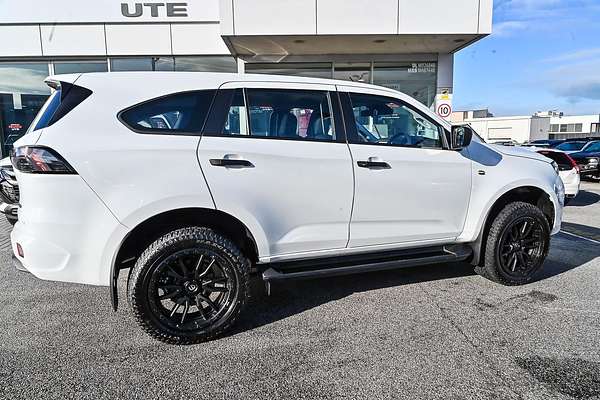 2025 Isuzu MU-X