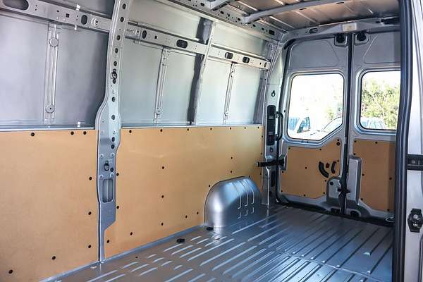 2025 Renault Master Pro 110kW X62 Phase 2 LWB
