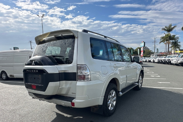 2019 Mitsubishi Pajero GLX NX