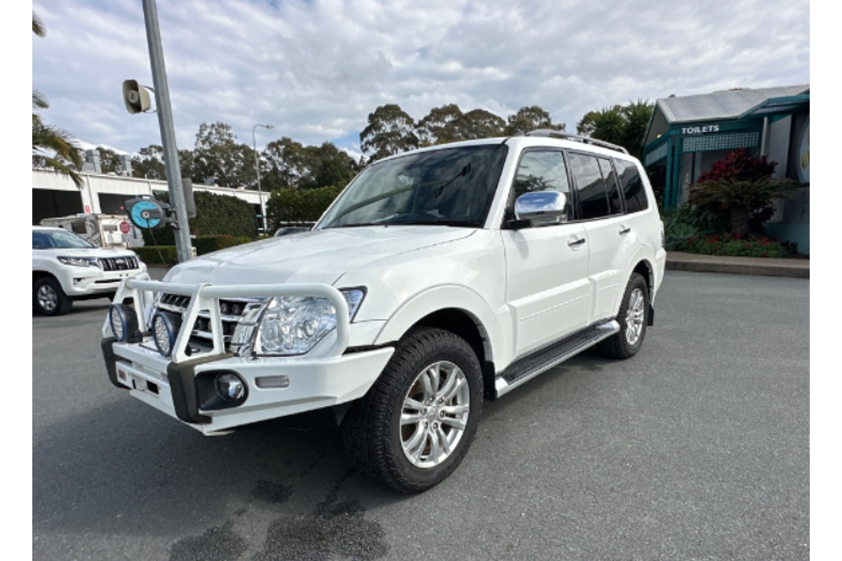 2019 Mitsubishi Pajero GLS NX