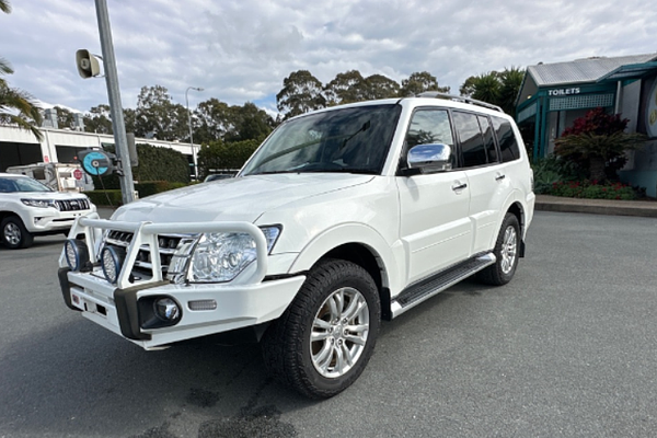 2019 Mitsubishi Pajero GLS NX