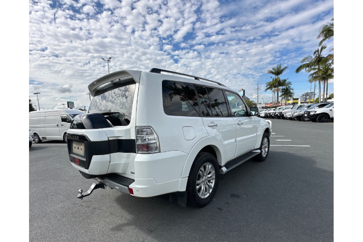 2019 Mitsubishi Pajero GLS NX