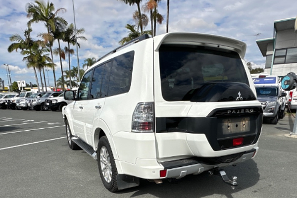 2019 Mitsubishi Pajero GLS NX