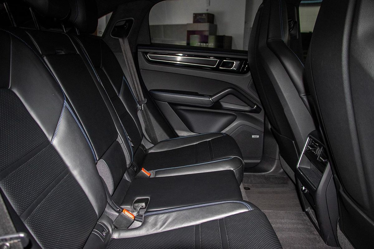2021 Porsche Cayenne GTS 9YA