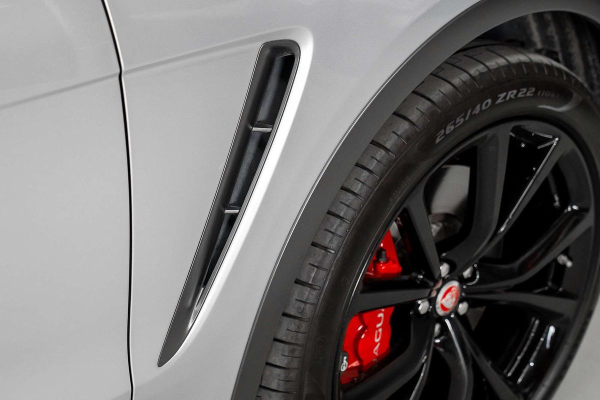 2019 Jaguar F-PACE SVR X761