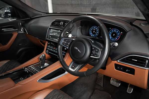 2019 Jaguar F-PACE SVR X761