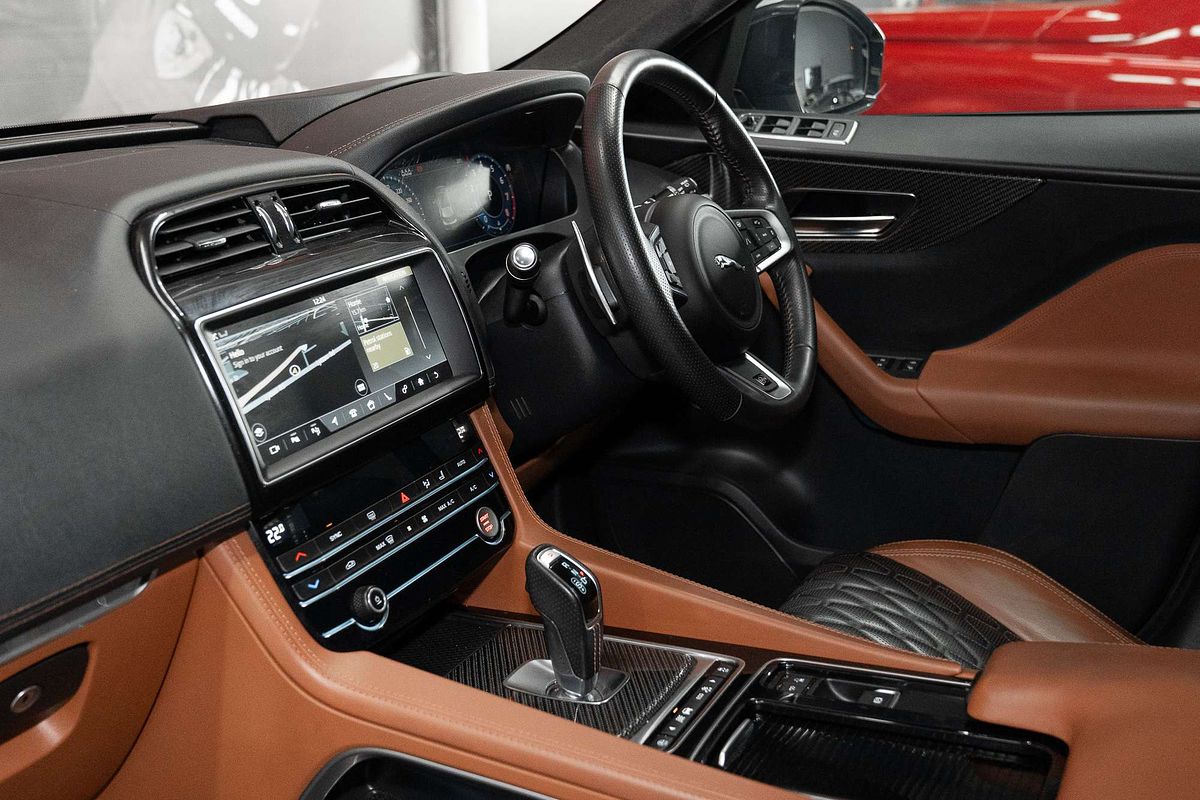2019 Jaguar F-PACE SVR X761