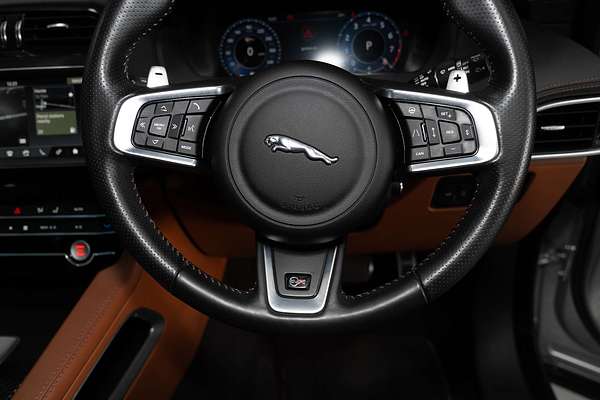 2019 Jaguar F-PACE SVR X761