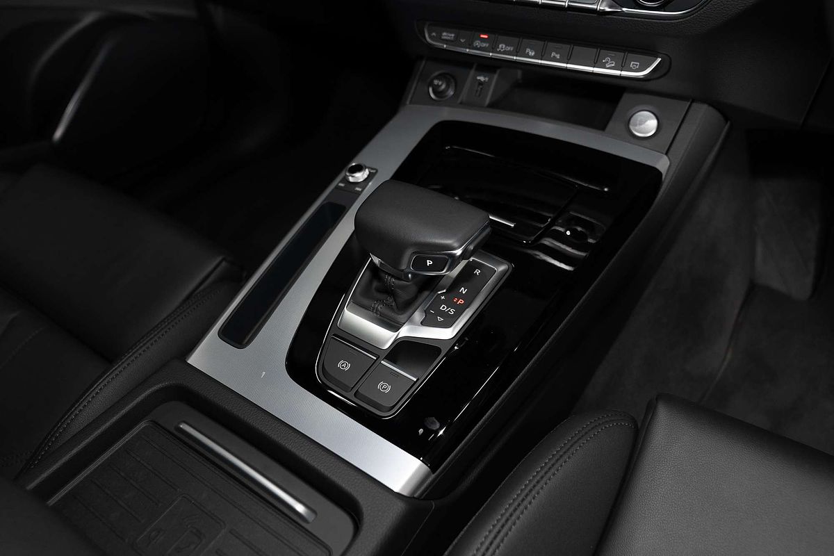 2023 Audi Q5 40 TDI Sport FY