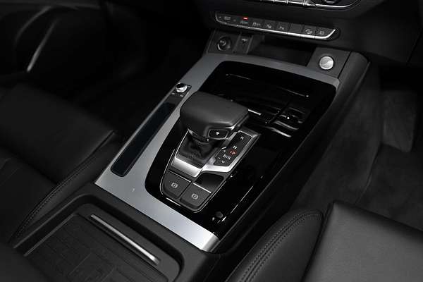 2023 Audi Q5 40 TDI Sport FY