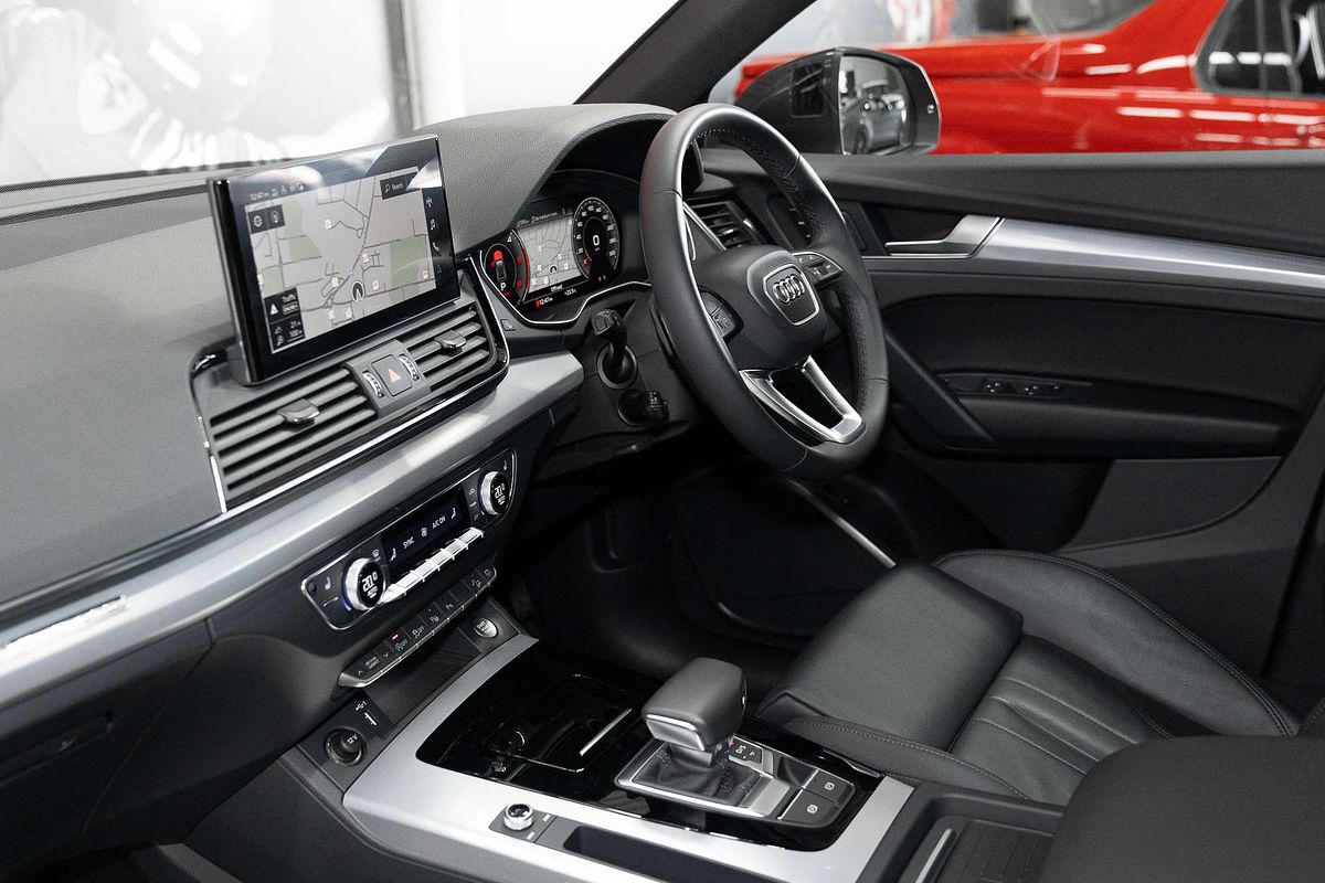 2023 Audi Q5 40 TDI Sport FY