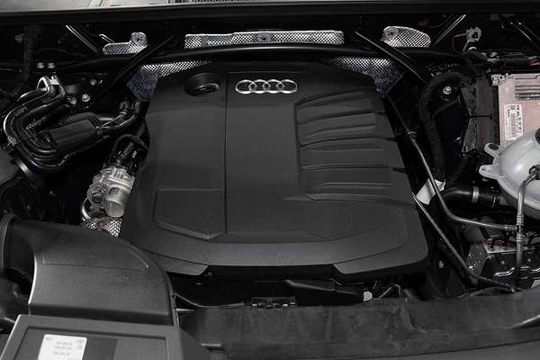2023 Audi Q5 40 TDI Sport FY