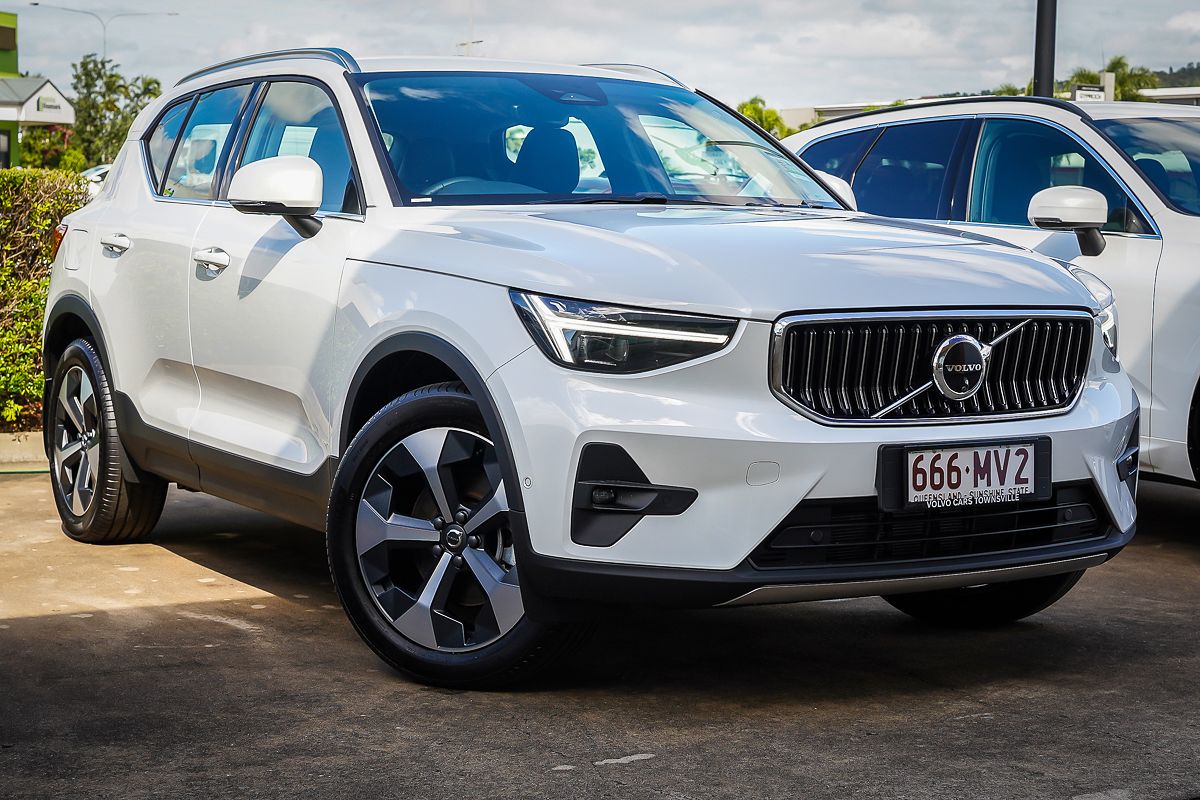 2024 Volvo XC40 Ultra B4 Bright