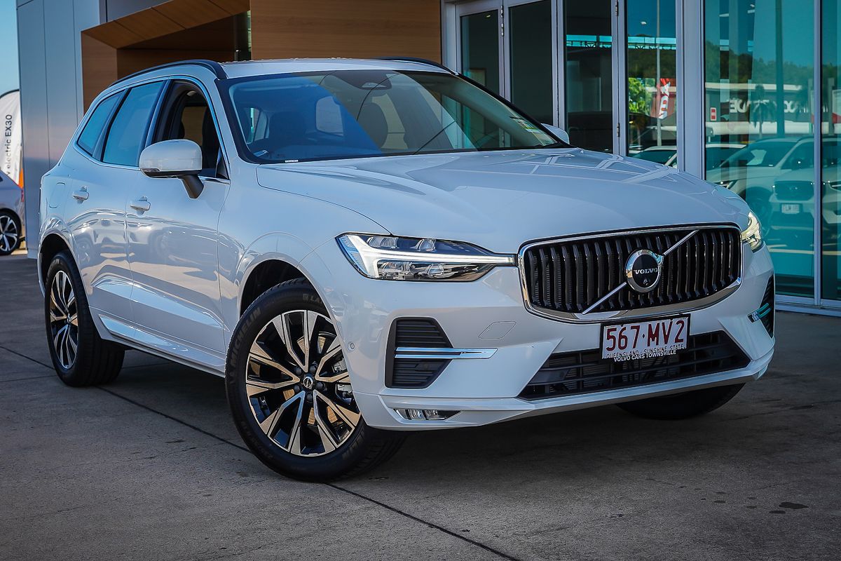 2024 Volvo XC60 Plus B5