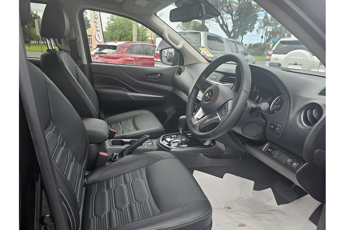 2025 Nissan Navara PRO-4X D23 4X4