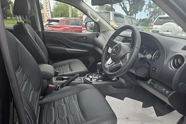 2025 Nissan Navara PRO-4X D23 4X4