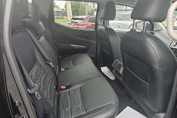 2025 Nissan Navara PRO-4X D23 4X4