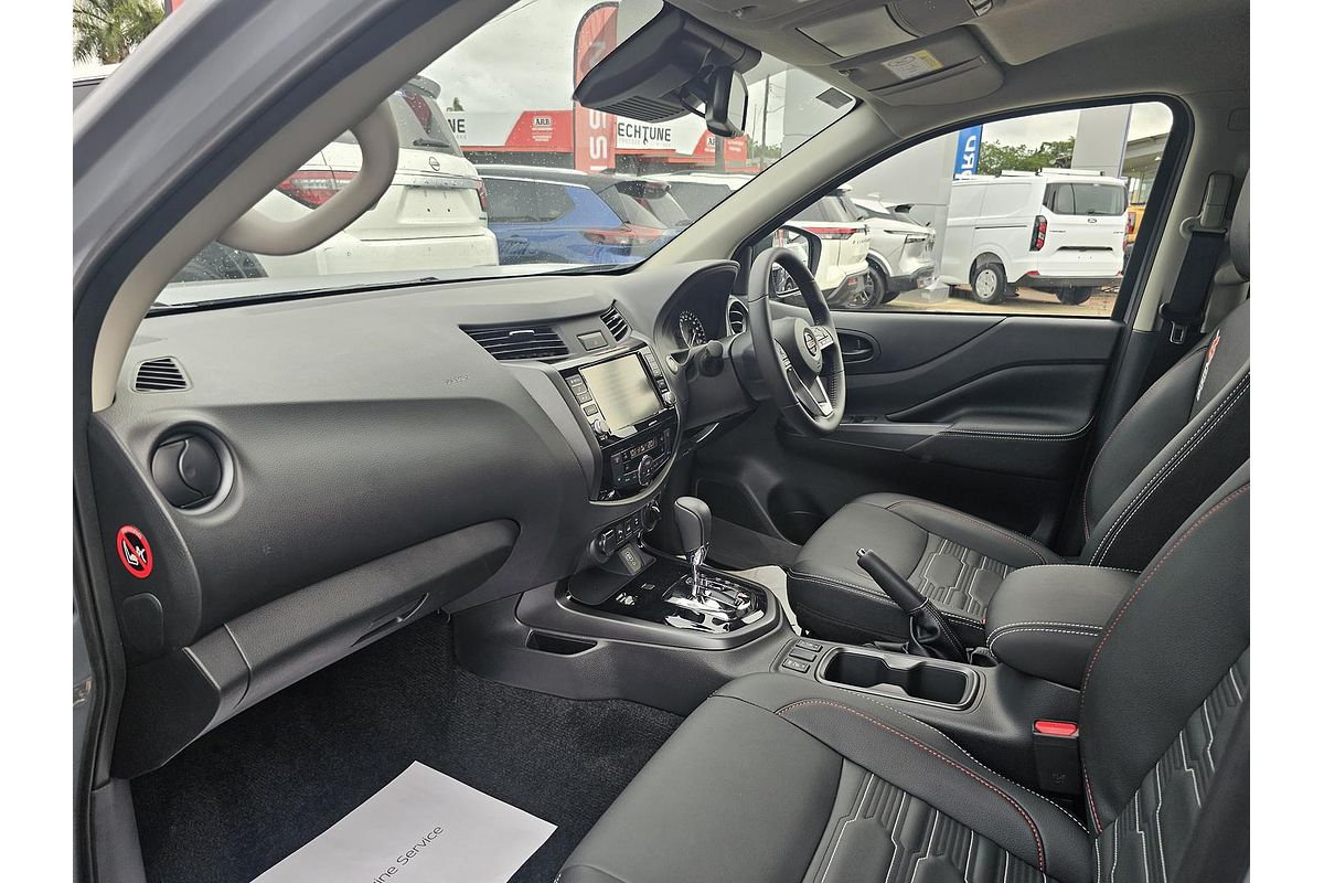 2025 Nissan Navara PRO-4X D23 4X4