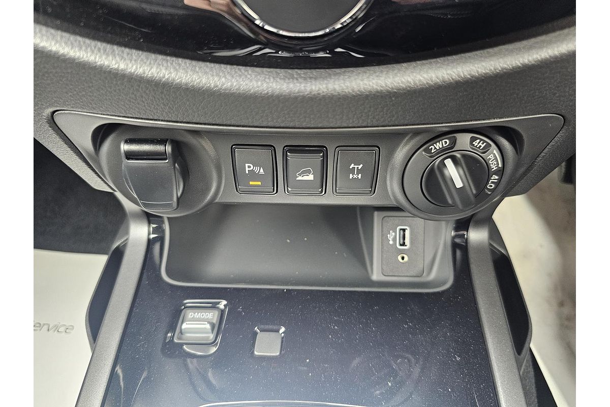 2025 Nissan Navara PRO-4X D23 4X4