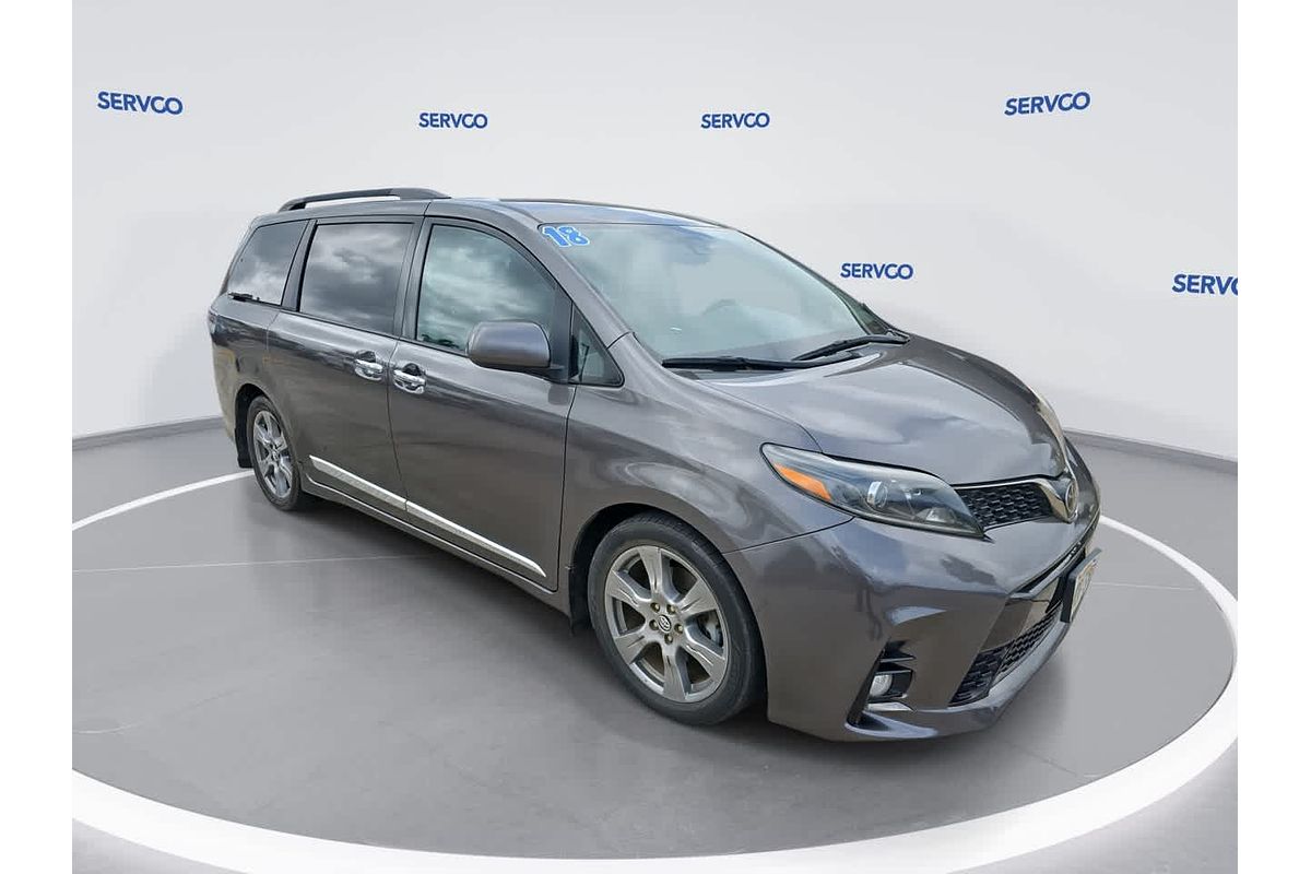 2018 Toyota SIENNA SE