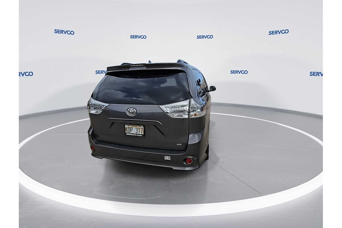 2018 Toyota SIENNA SE
