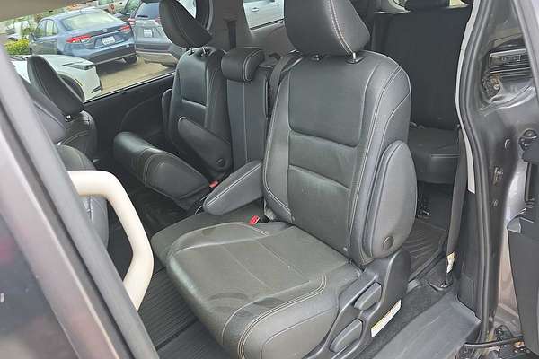 2018 Toyota SIENNA SE
