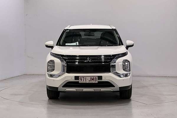 2023 Mitsubishi Outlander LS ZM