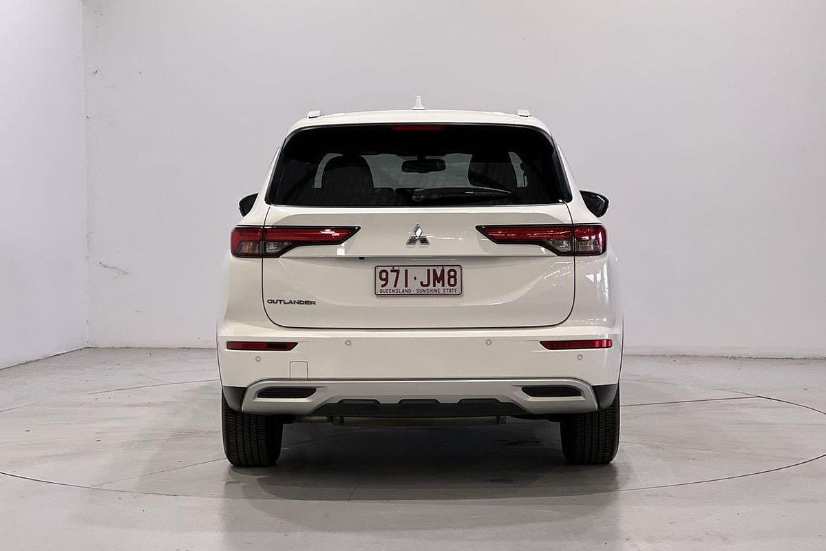 2023 Mitsubishi Outlander LS ZM