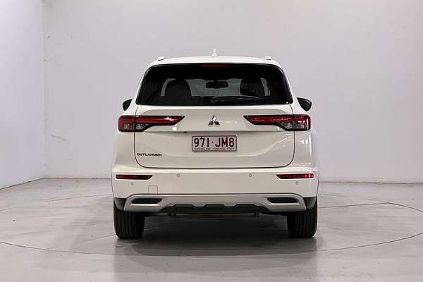 2023 Mitsubishi Outlander LS ZM
