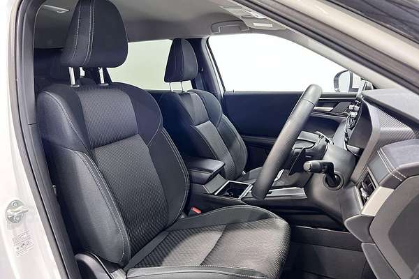 2023 Mitsubishi Outlander LS ZM