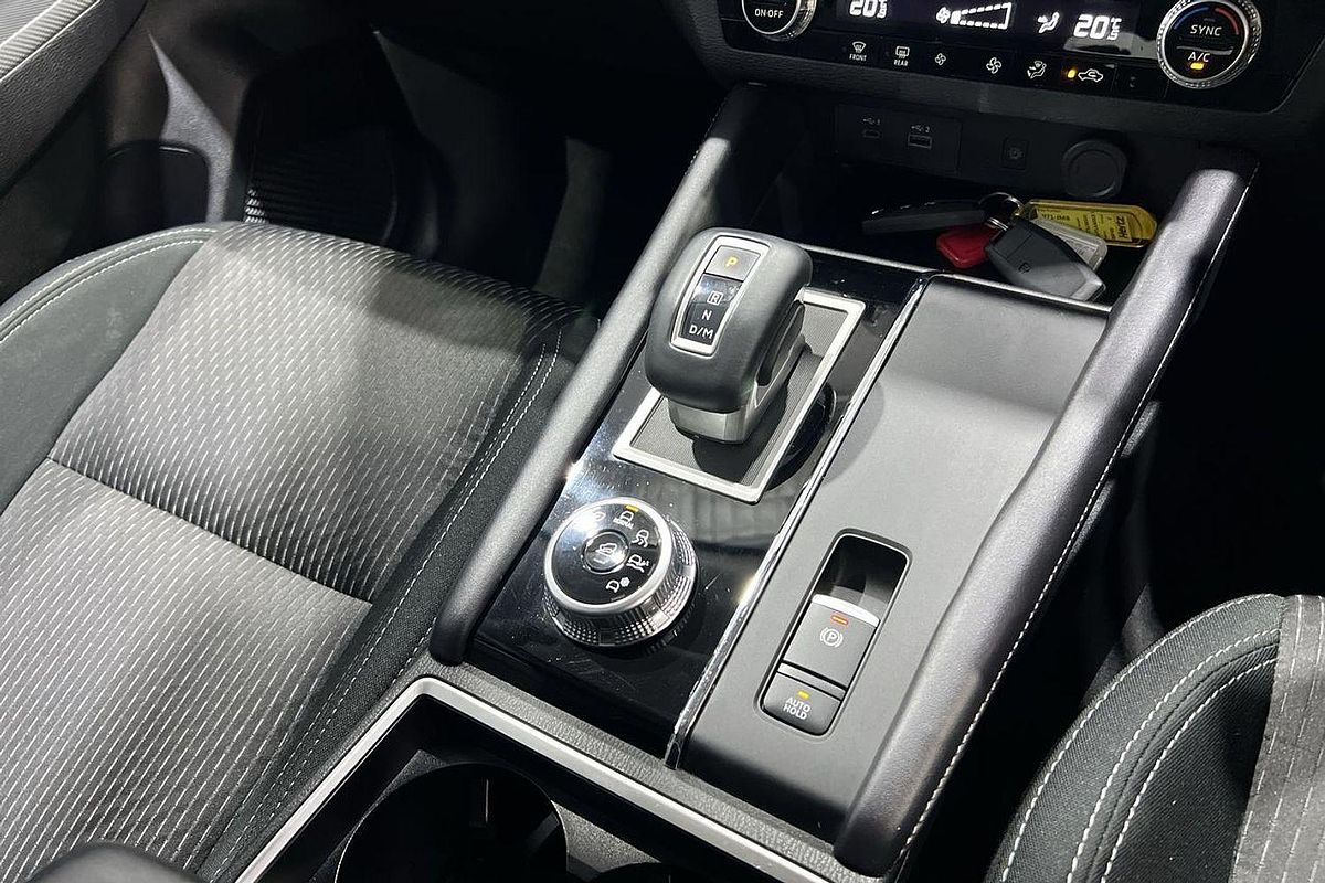 2023 Mitsubishi Outlander LS ZM
