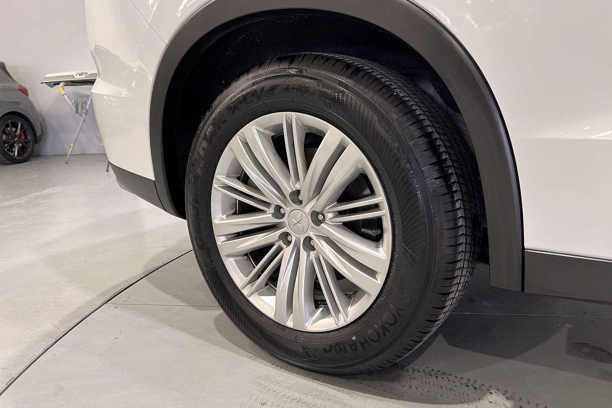 2023 Mitsubishi Outlander LS ZM