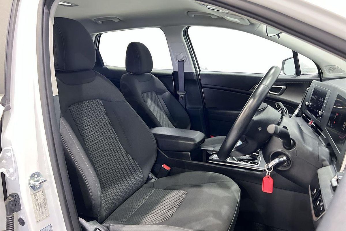 2024 Kia Sportage S NQ5