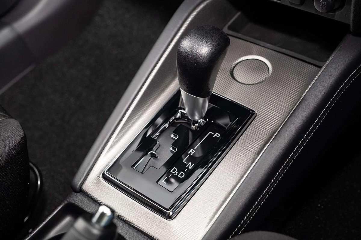 2024 Mitsubishi ASX ES XD