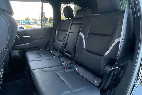 2024 Toyota Landcruiser GR Sport FJA300R