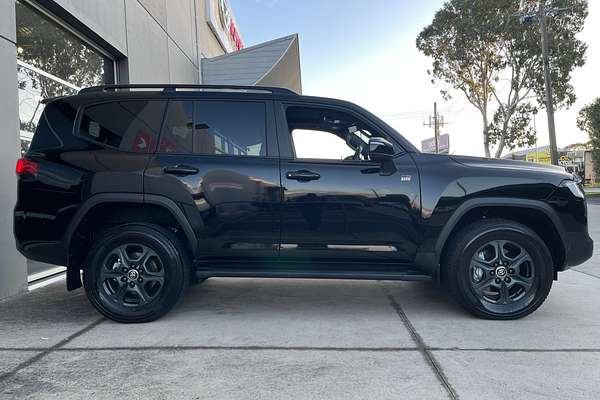 2024 Toyota Landcruiser GR Sport FJA300R