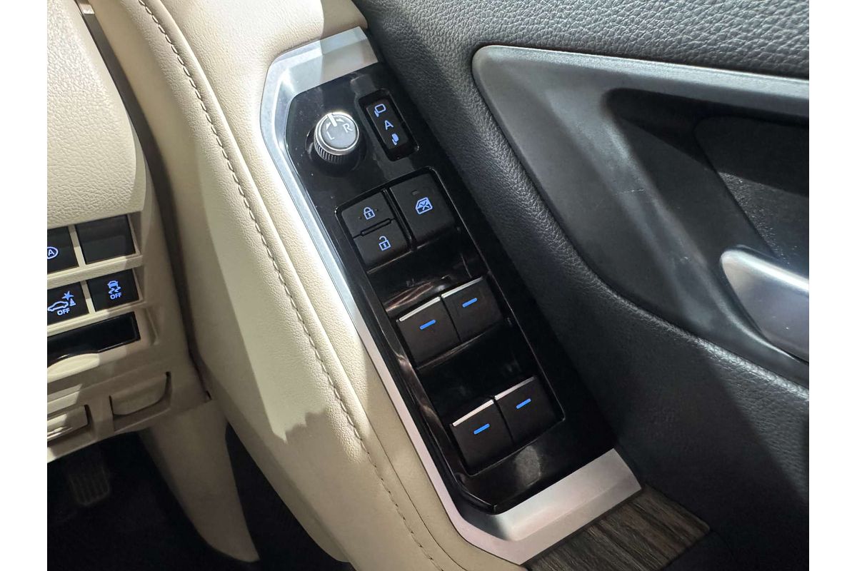 2021 Toyota Landcruiser VX FJA300R