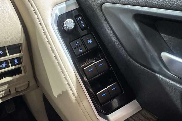 2021 Toyota Landcruiser VX FJA300R