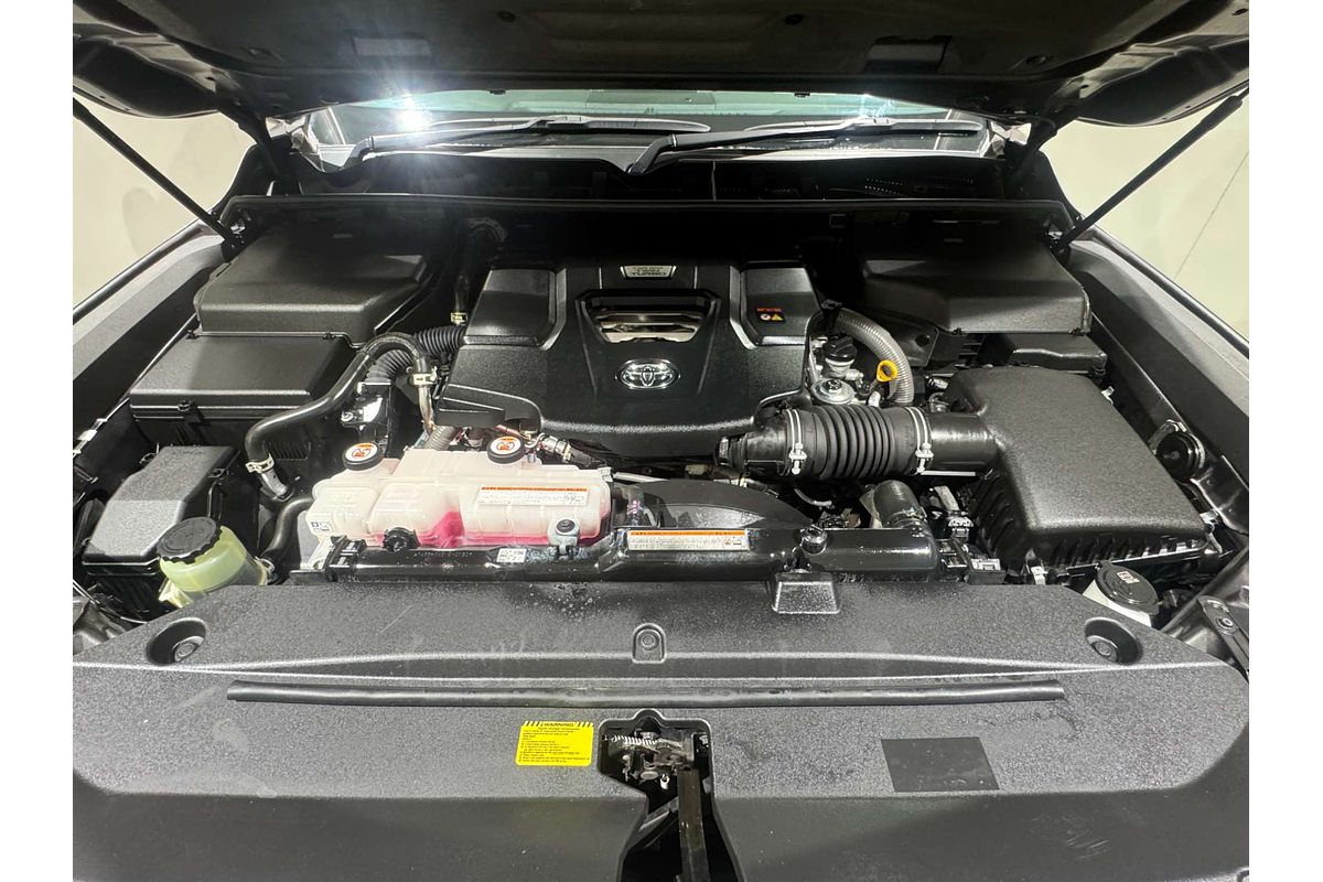 2021 Toyota Landcruiser VX FJA300R