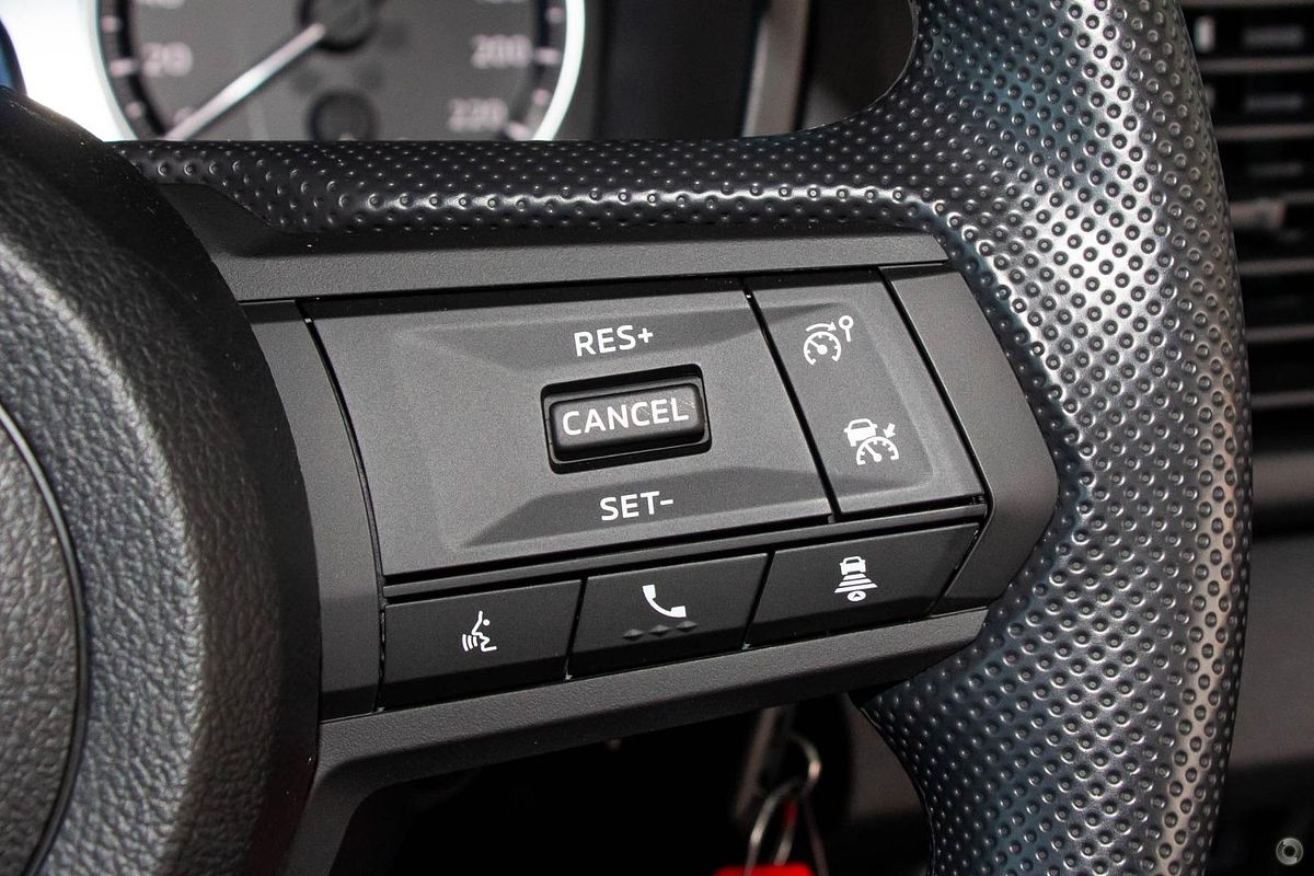 2025 Mitsubishi Triton GLX MV 4X4