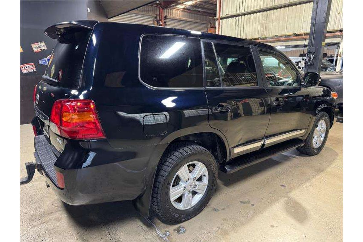 2014 Toyota Landcruiser Sahara VDJ200R