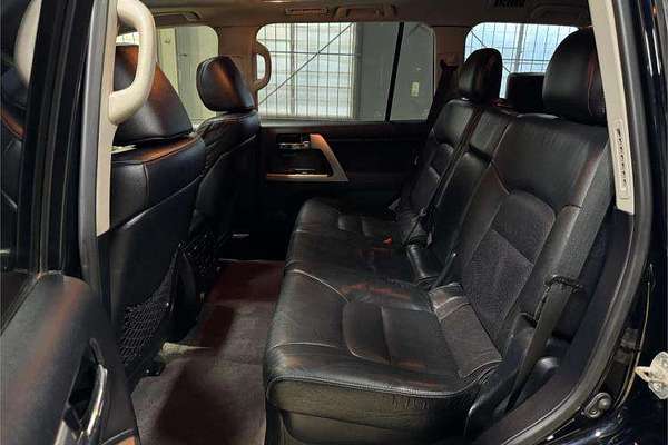 2014 Toyota Landcruiser Sahara VDJ200R