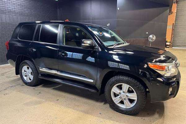 2014 Toyota Landcruiser Sahara VDJ200R