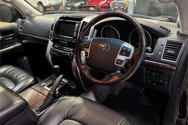 2014 Toyota Landcruiser Sahara VDJ200R